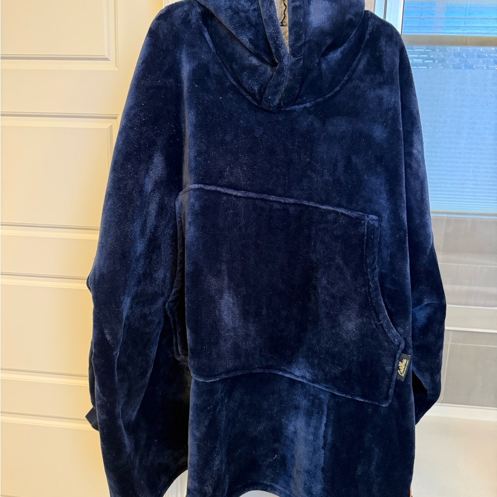 Cozy Navy Blue Hooded Robe